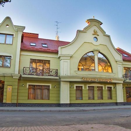 Hotel Letuchiy Gollandets Užhorod Esterno foto
